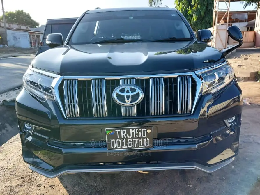 Toyota Land Cruiser Prado 2011 Black