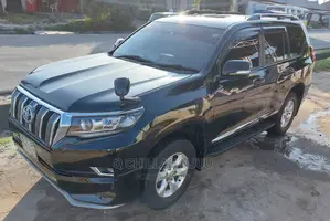 Toyota Land Cruiser Prado 2011 Black