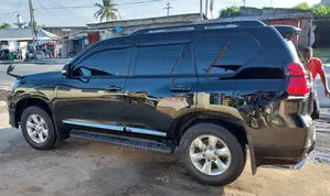 Toyota Land Cruiser Prado 2011 Black