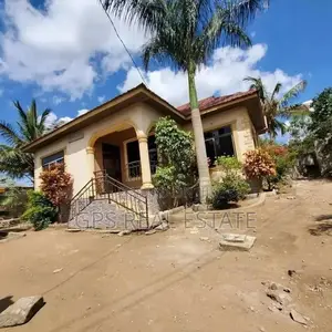 3bdrm House in Mbezi Makabe, Kinondoni for Sale
