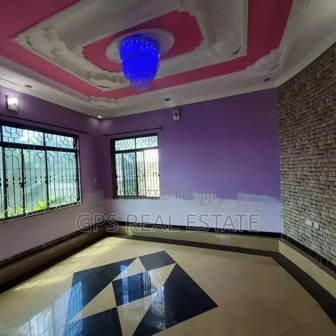 3bdrm House in Mbezi Makabe, Kinondoni for Sale