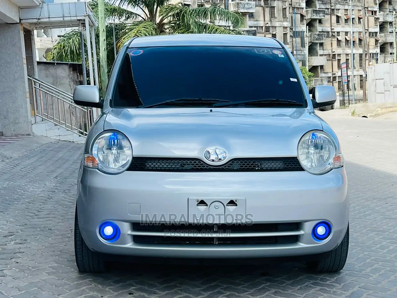 Toyota Sienta 2005 Gray