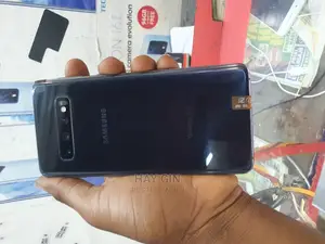 New Samsung Galaxy S10 128 GB Black