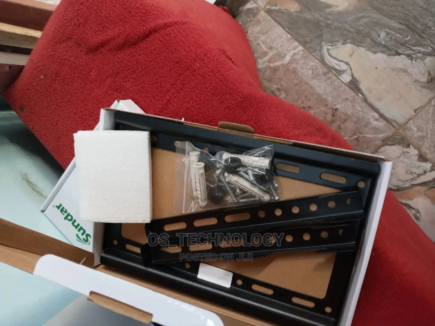 Tv Bracket Inafunga Kuanzia TV 14" Mpaka 42"