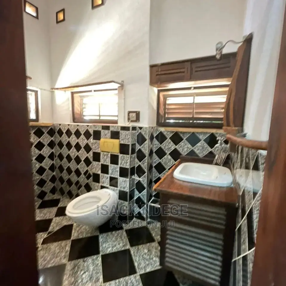 3bdrm House in Mbezi Beach, Kinondoni for Rent