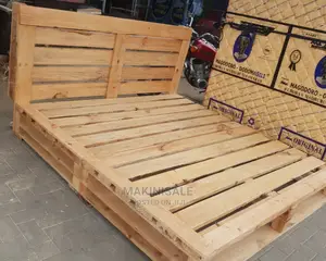 Pallett Bed Nzuri Sana