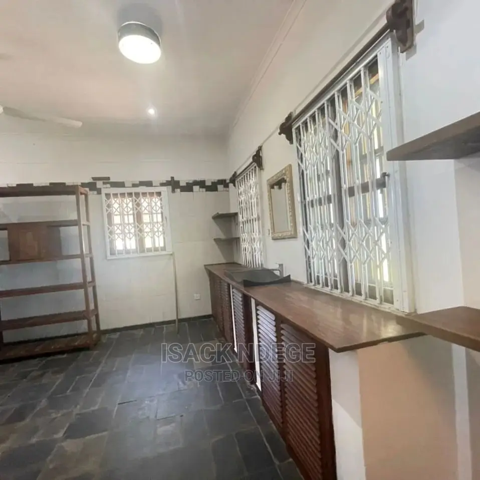 3bdrm House in Mbezi Beach, Kinondoni for Rent