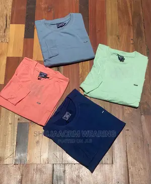 T Shirt Mikono Mirefu