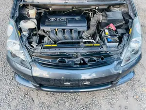 Toyota Wish 2005