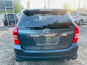 Toyota Wish 2005