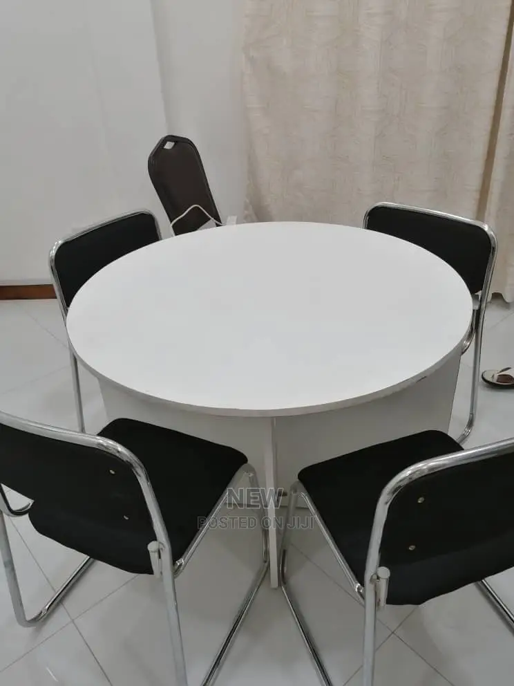Round Table(Conference)