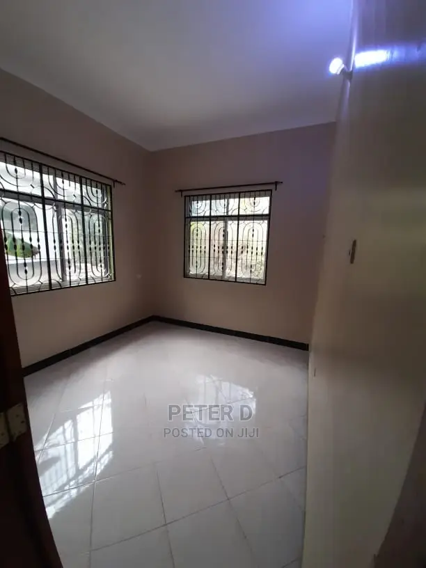2bdrm Apartment in Kimara for Rent