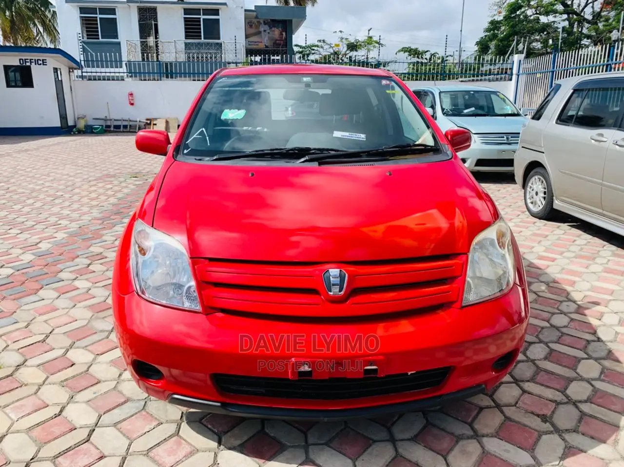 Toyota IST 2003 Red