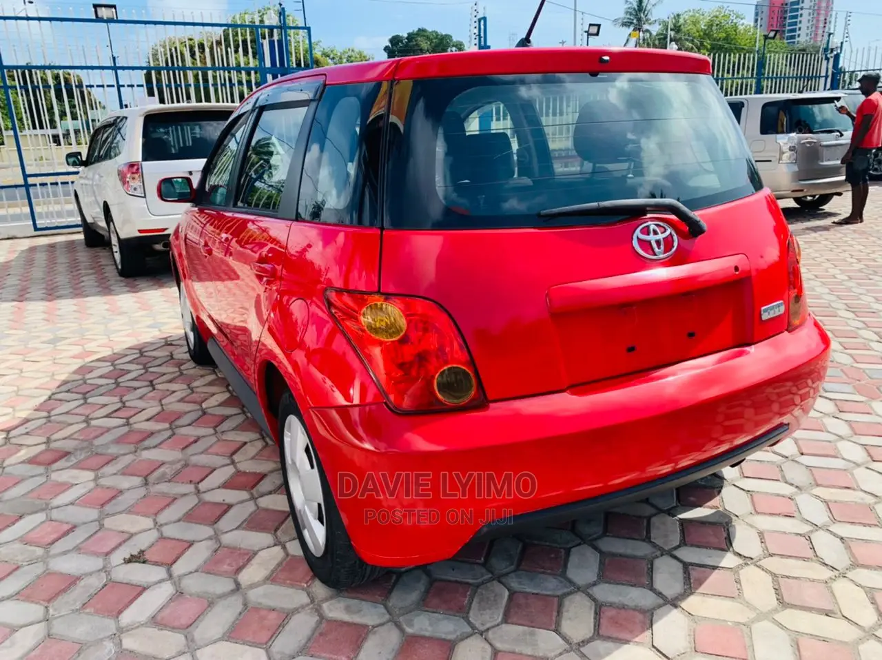 Toyota IST 2003 Red