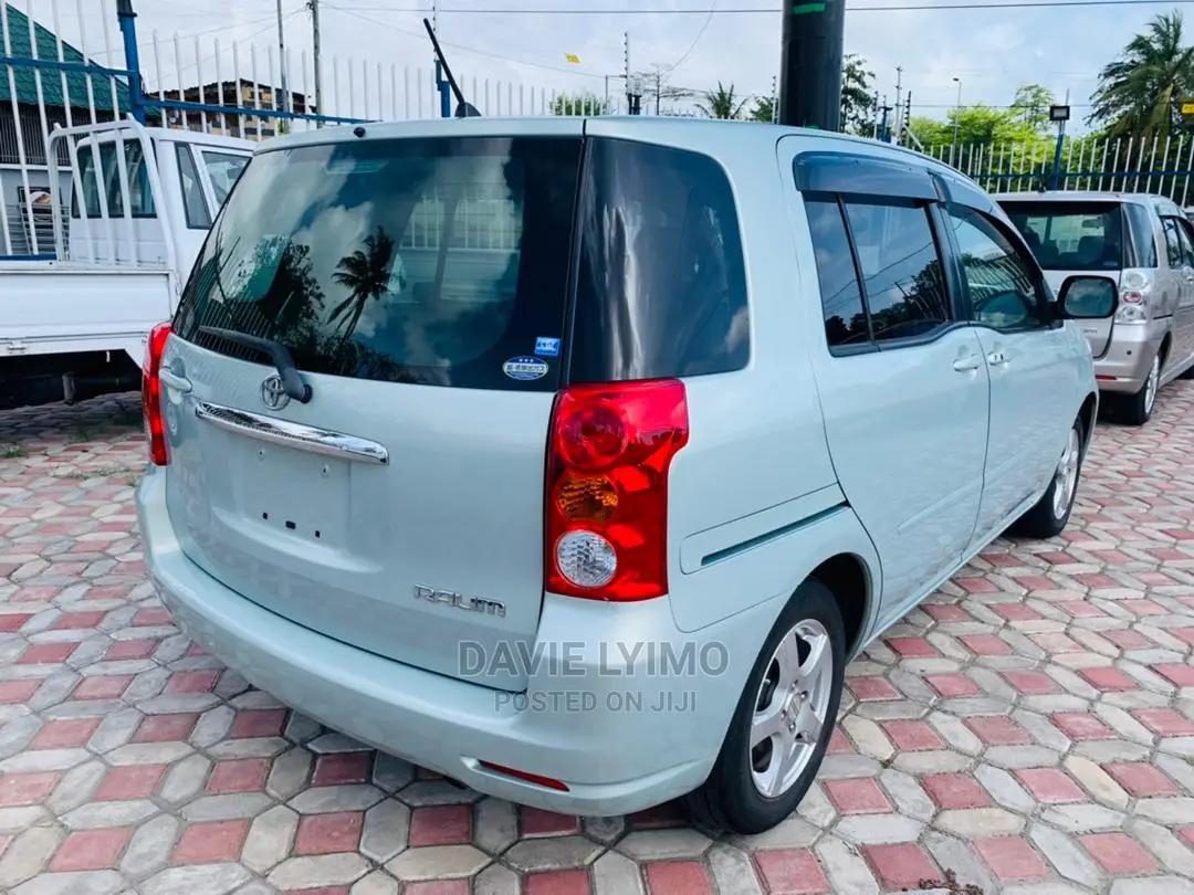 Toyota Raum 1.5 AWD 2004