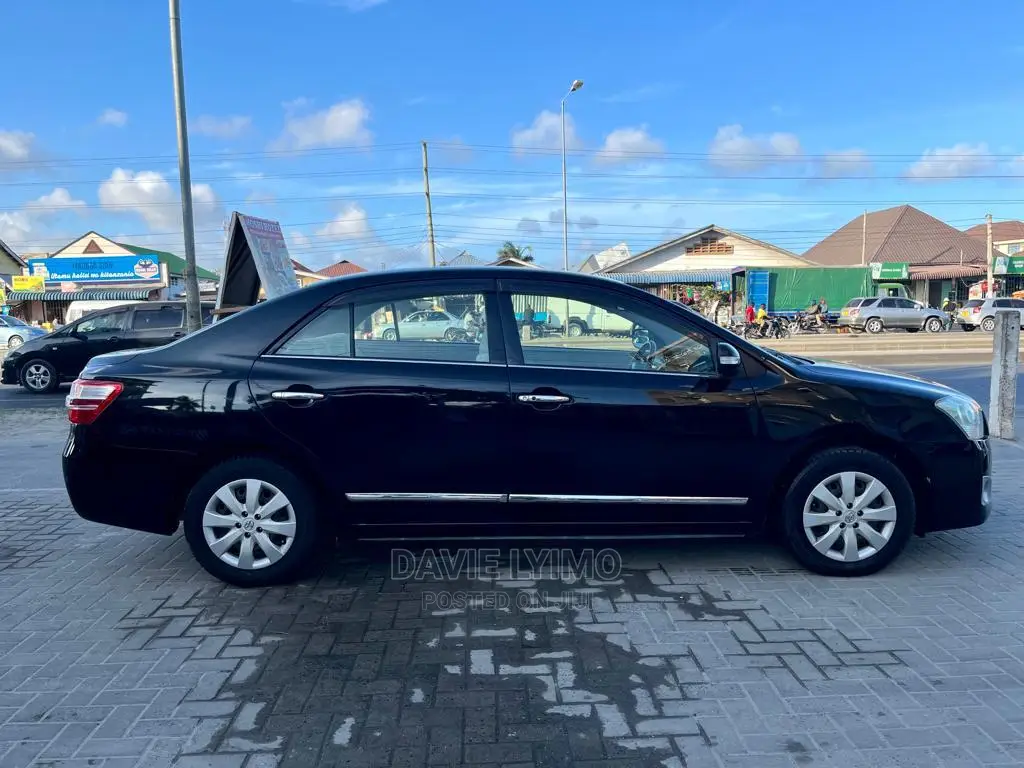 Toyota Corona 2011 Black