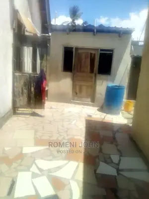 Furnished 10bdrm Townhouse/Terrace in Tanzania Daressalaam for Sale