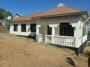 4bdrm House in Kimara Suka, Kinondoni for Sale