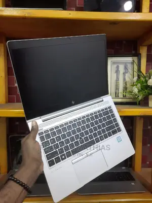 Laptop HP EliteBook 840 G5 8GB Intel Core I7 SSD 256GB