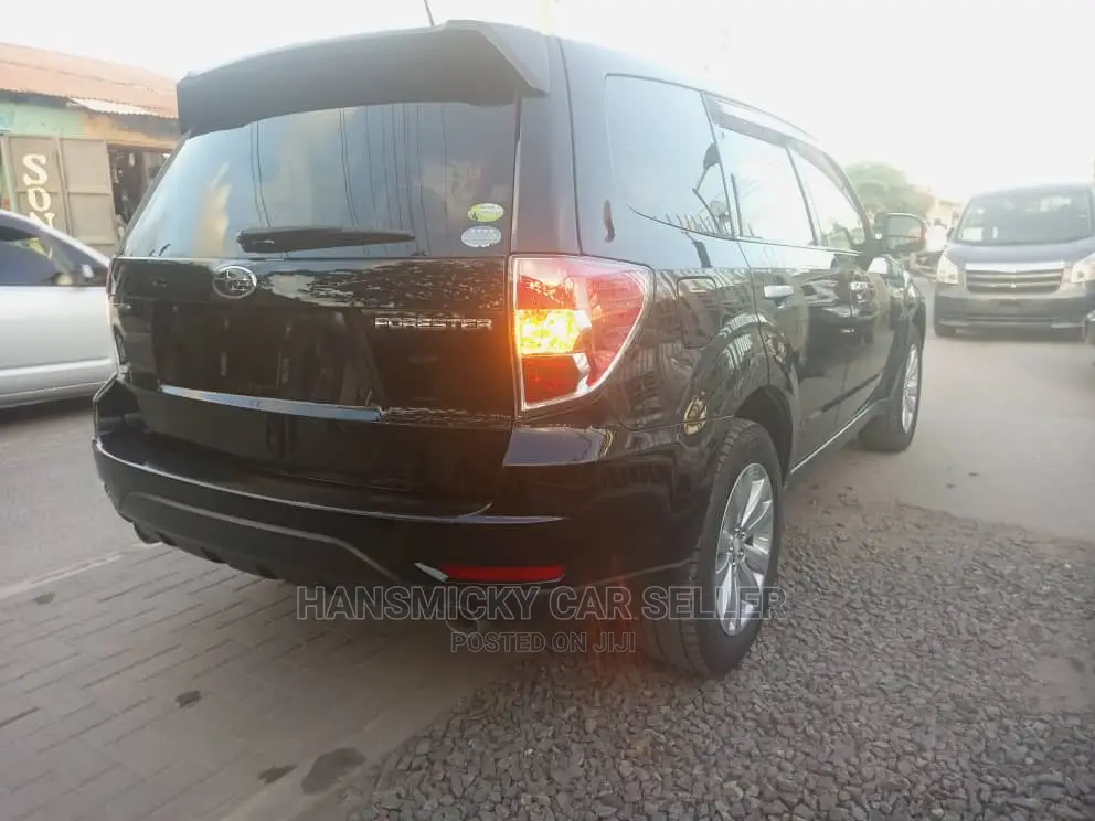 Subaru Forester 2011 Black