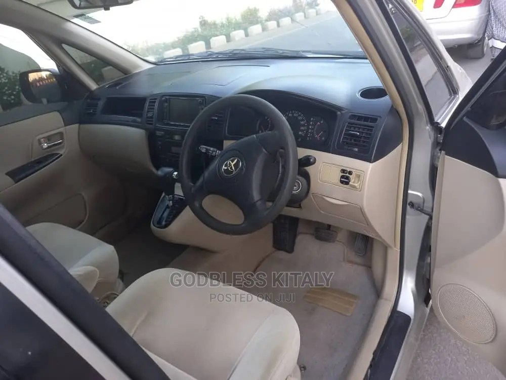 Toyota Corolla Spacio 2003 Beige