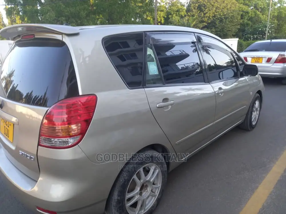 Toyota Corolla Spacio 2003 Beige