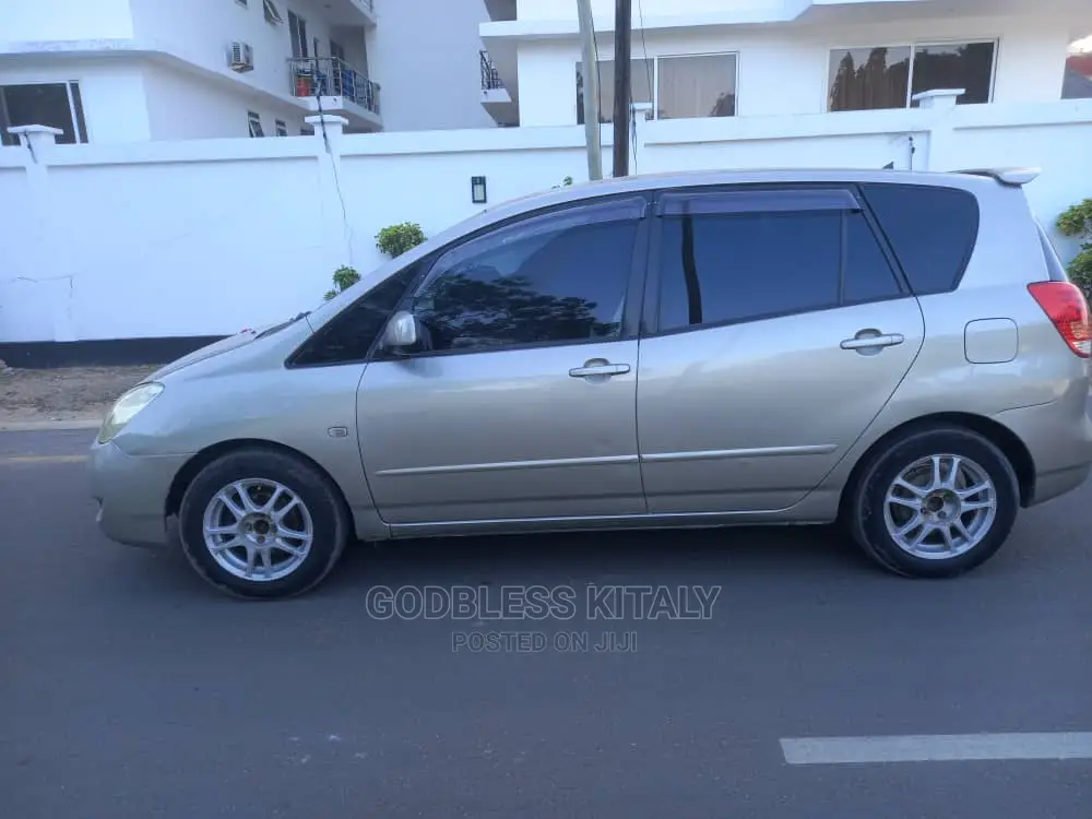 Toyota Corolla Spacio 2003 Beige