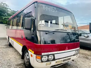 Mitsubishi Fuso Rosa 2000