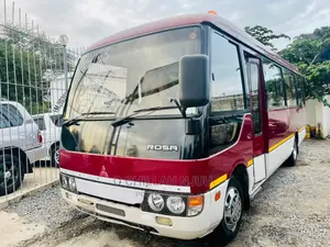Mitsubishi Fuso Rosa 2000