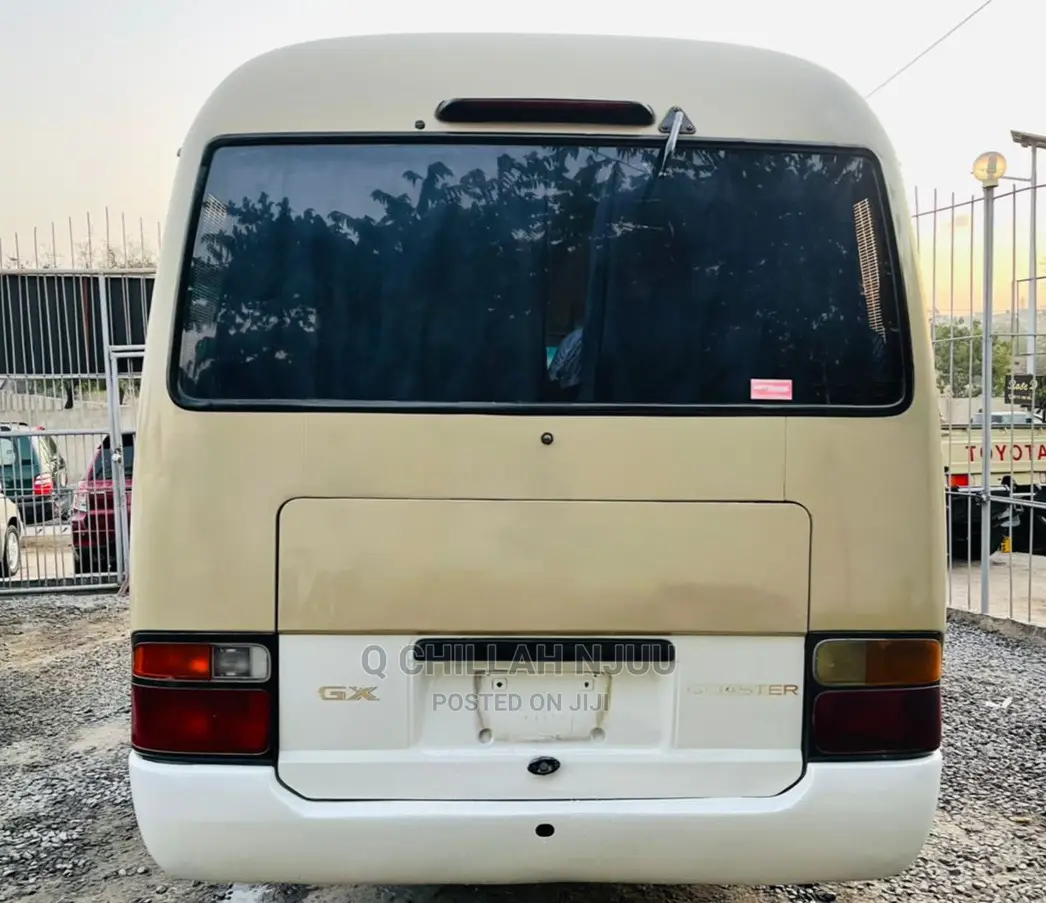 Toyota Coaster 2003