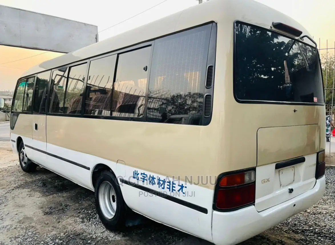 Toyota Coaster 2003