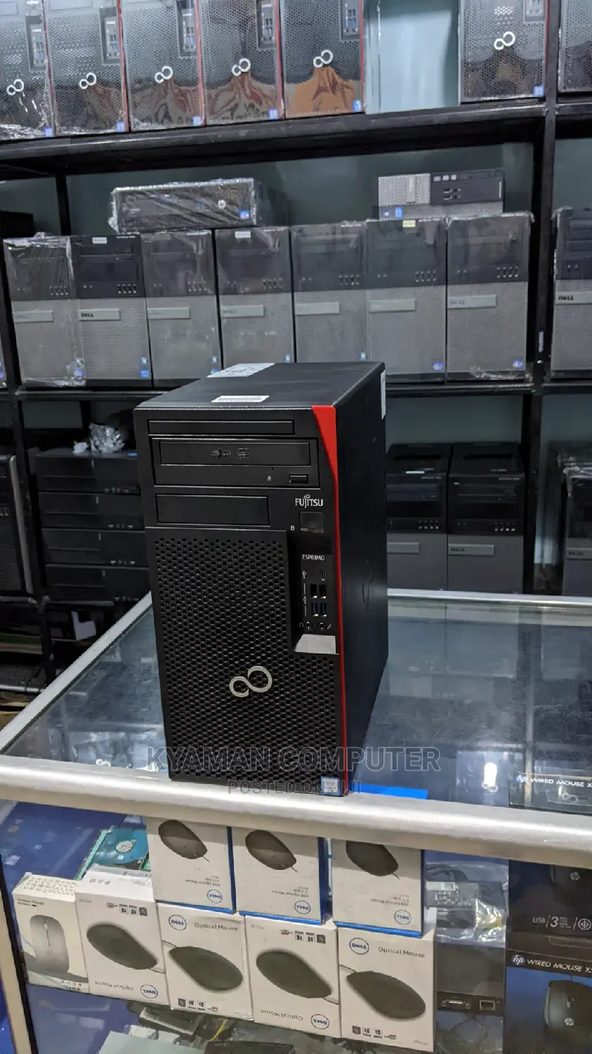 Desktop Computer Fujitsu Esprimo P757/E90+ 8GB Intel Core I5 SSD 256GB