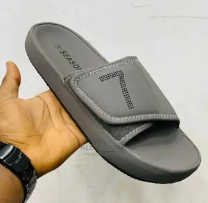 Season 7 Sàndals Brand