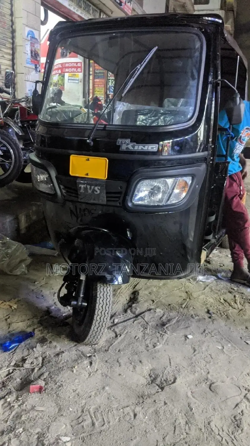 New TVS King Cargo 2021 Black