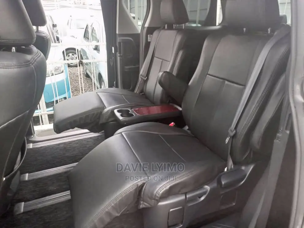 Toyota Vellfire 2009 Black