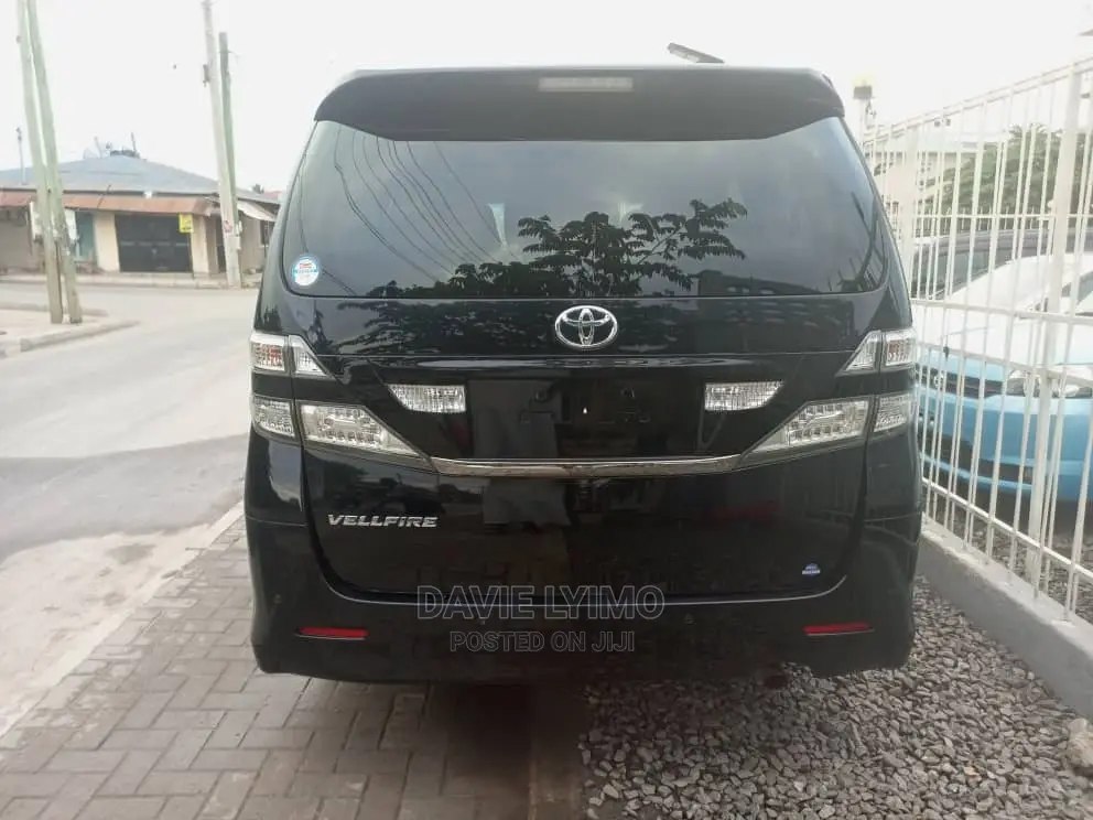 Toyota Vellfire 2009 Black