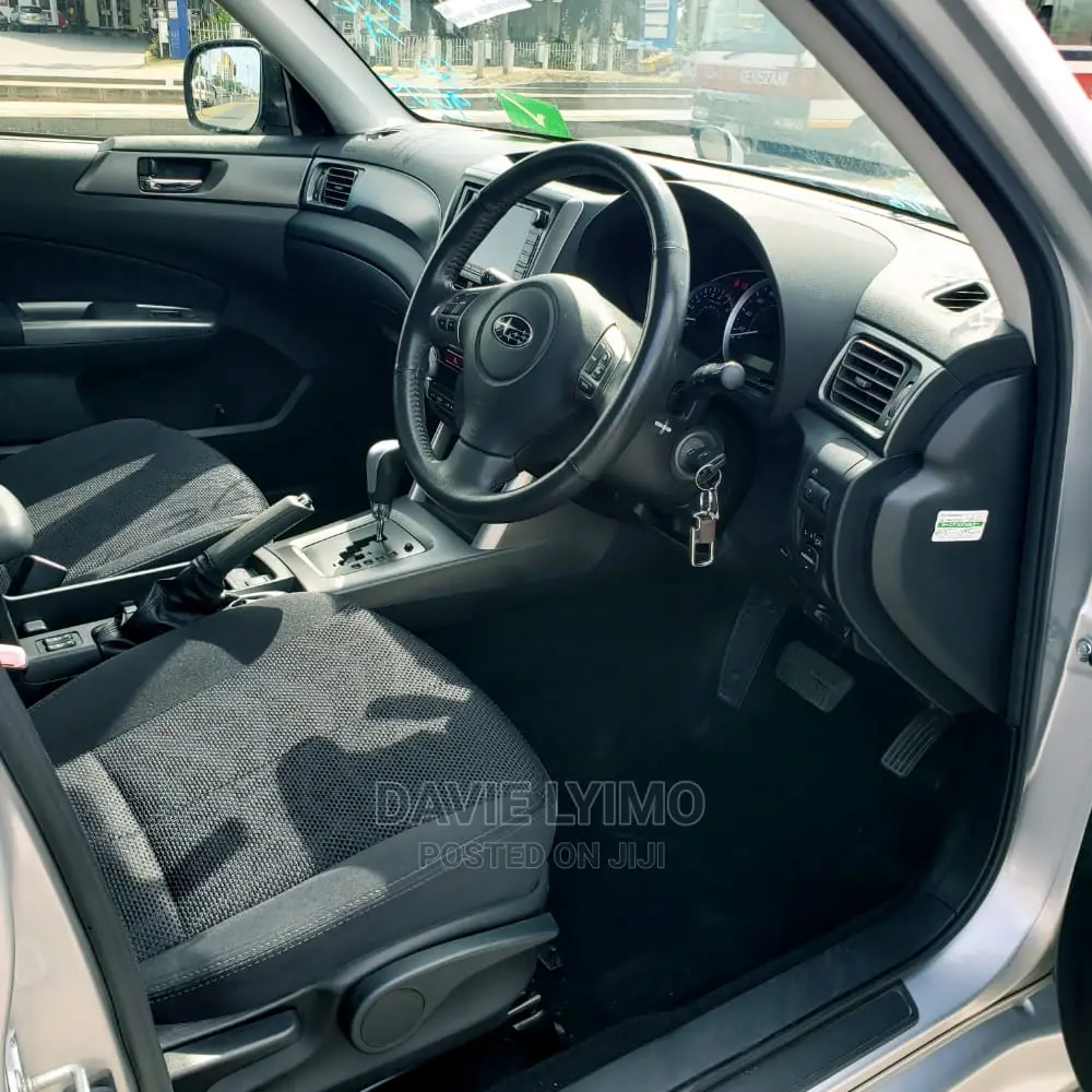 Subaru Forester 2011 Silver