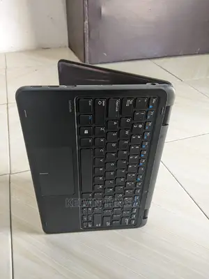 Laptop Dell Latitude 3189 4GB Intel Celeron SSD 128GB