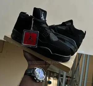 Nike Air Jordan 4