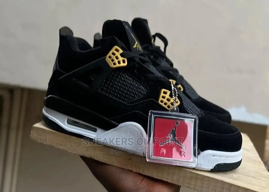 Nike Air Jordan 4