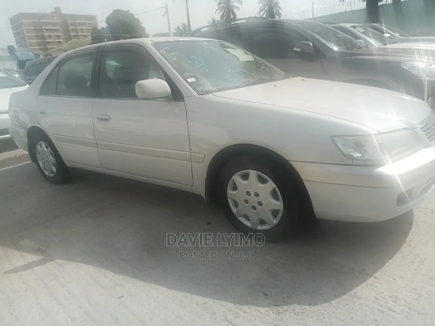 Toyota Corona Premio 2.0 Petrol AWD 2000 White