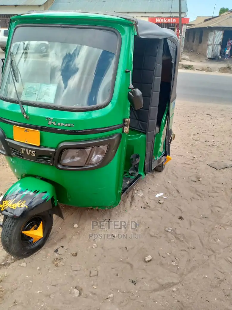 TVS King Deluxe Plus iTouch Start 2022 Green