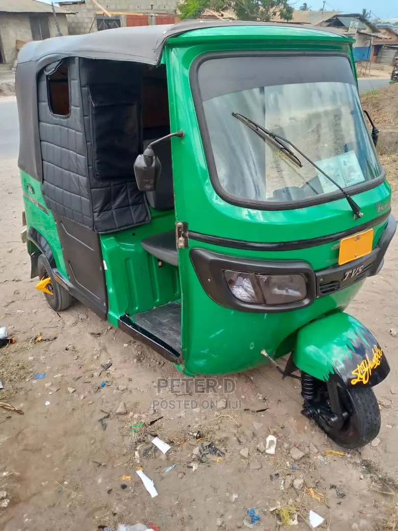 TVS King Deluxe Plus iTouch Start 2022 Green