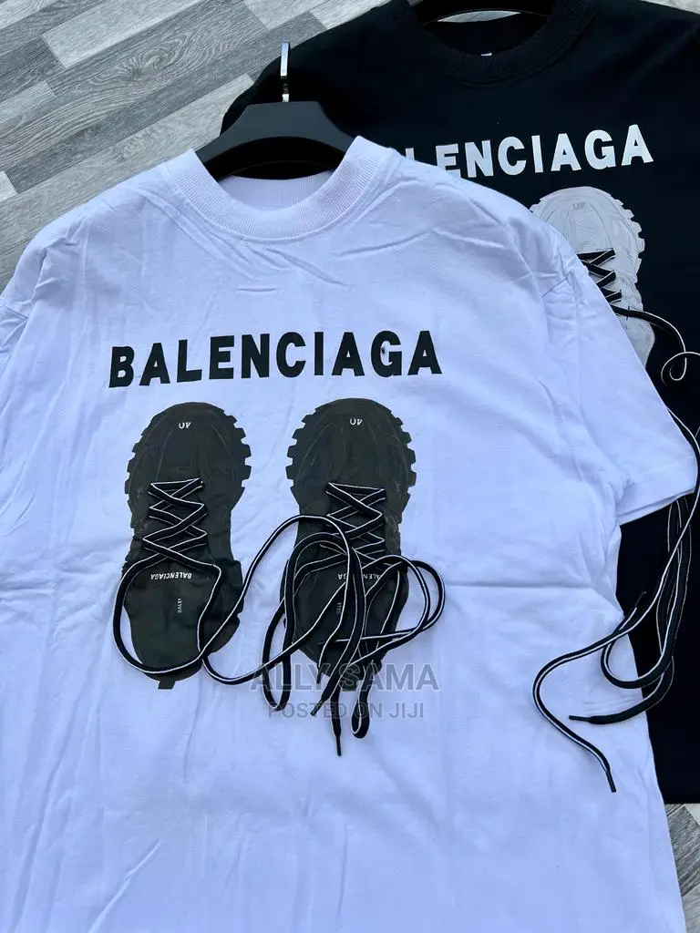 Balenciaga T-Shirt Black and White