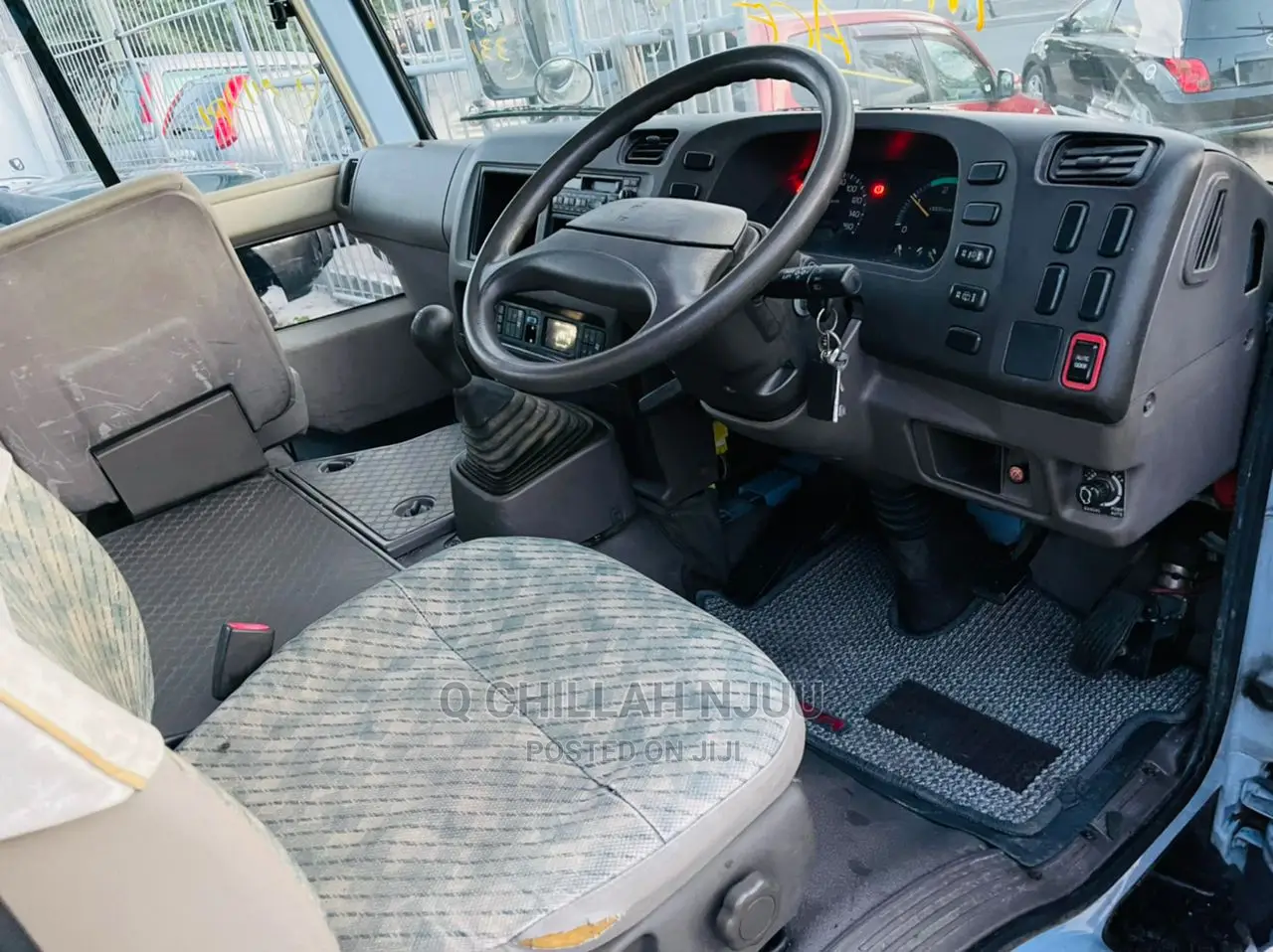Mitsubishi Fuso Rosa 2003
