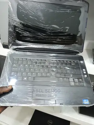 Laptop Dell Latitude 3189 4GB Intel Core I5 HDD 500GB