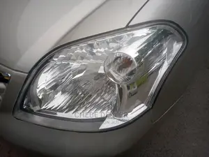 Toyota Raum 1.5 AWD 2002 Beige