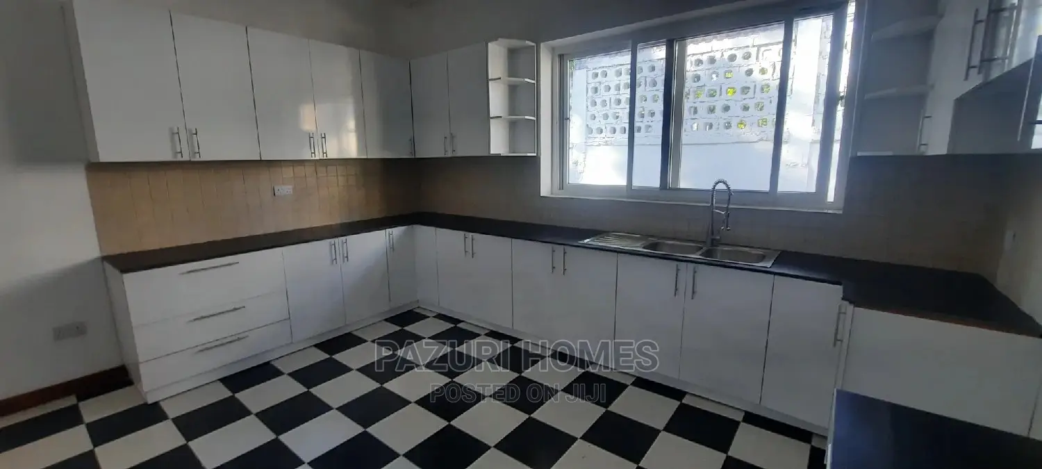 4bdrm House in Masaki for Rent