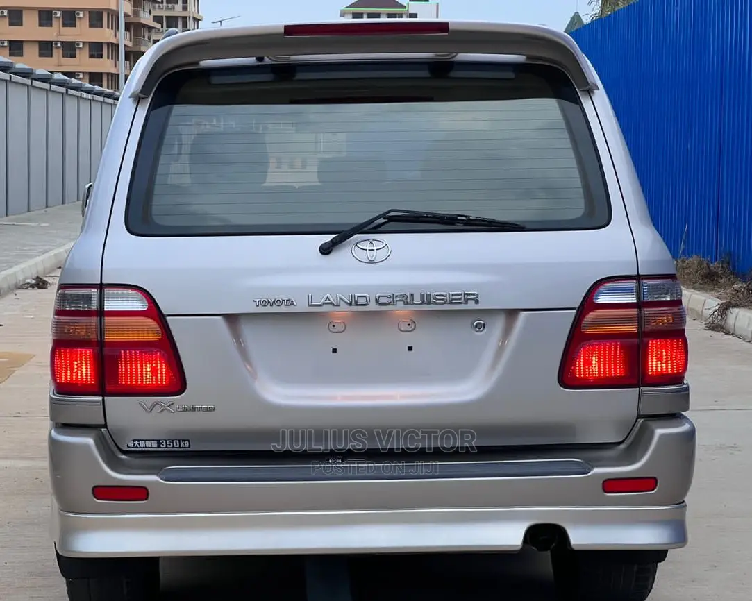 Toyota Land Cruiser 2002 Blue
