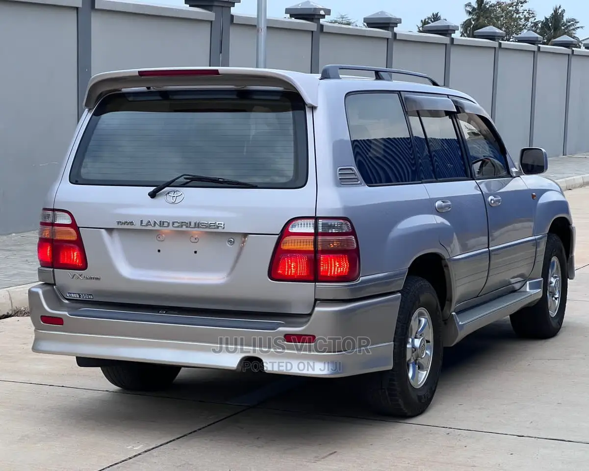 Toyota Land Cruiser 2002 Blue